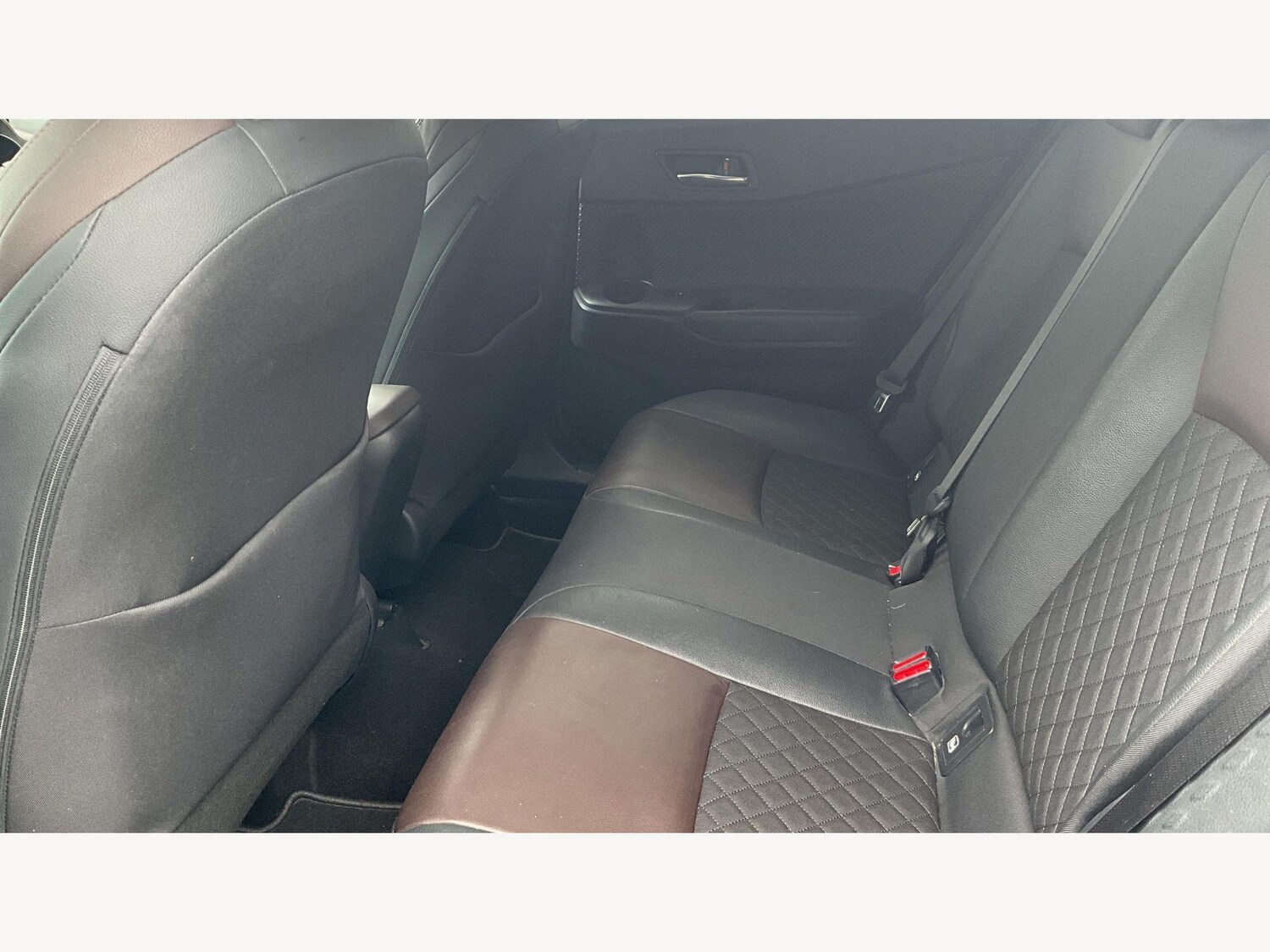 Used Toyota C-HR 2017 for sale - 77722883: Photo 15