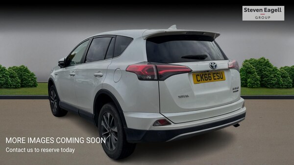Used Toyota RAV4 2016 for sale - 76307224: Photo 2