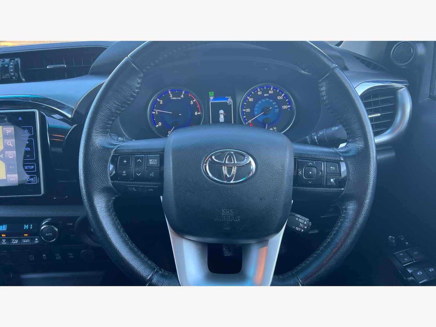 Used Toyota Hilux 2019 for sale - 77332003: Photo 10