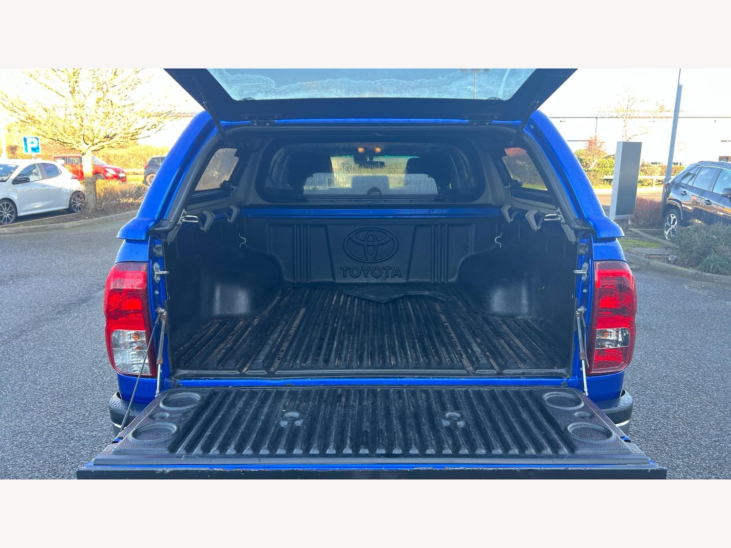 Used Toyota Hilux 2019 for sale - 77332003: Photo 16