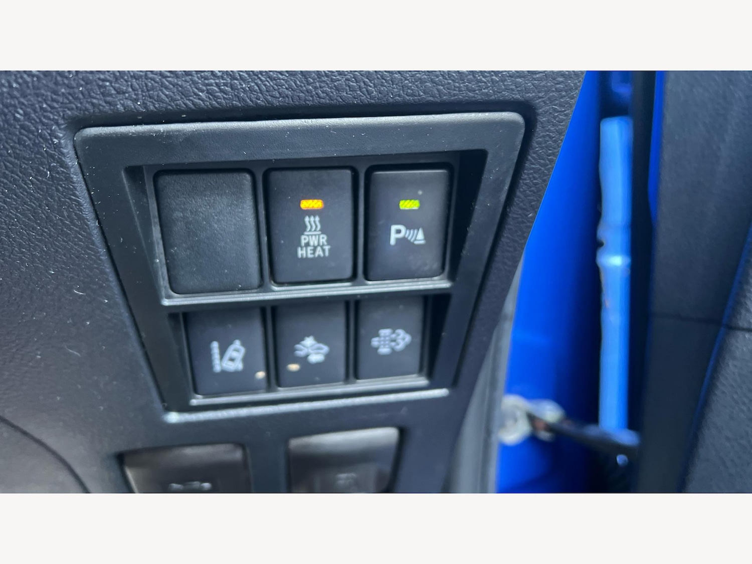 Used Toyota Hilux 2019 for sale - 77332003: Photo 22