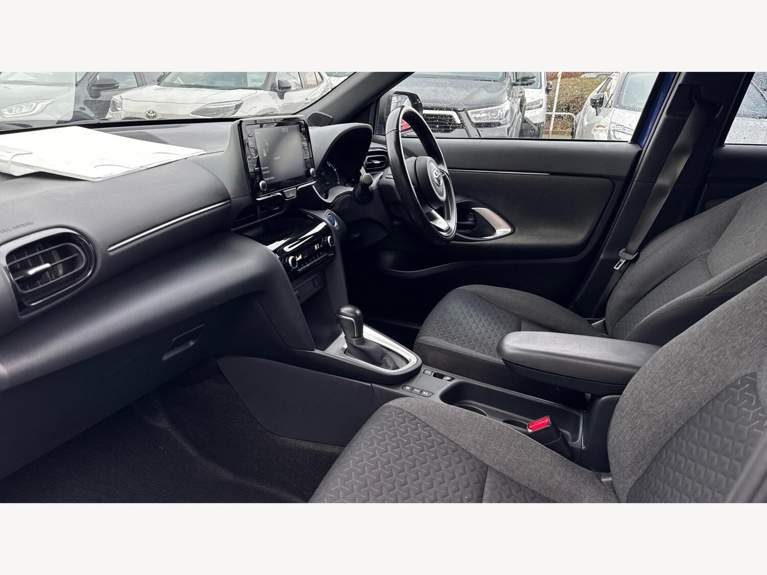 Used Toyota Yaris Cross 2022 for sale - 77015556: Photo 12