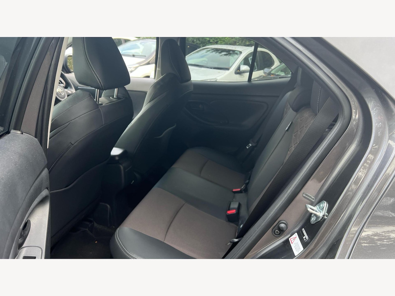 Used Toyota Yaris Cross 2022 for sale - 76389381: Photo 15