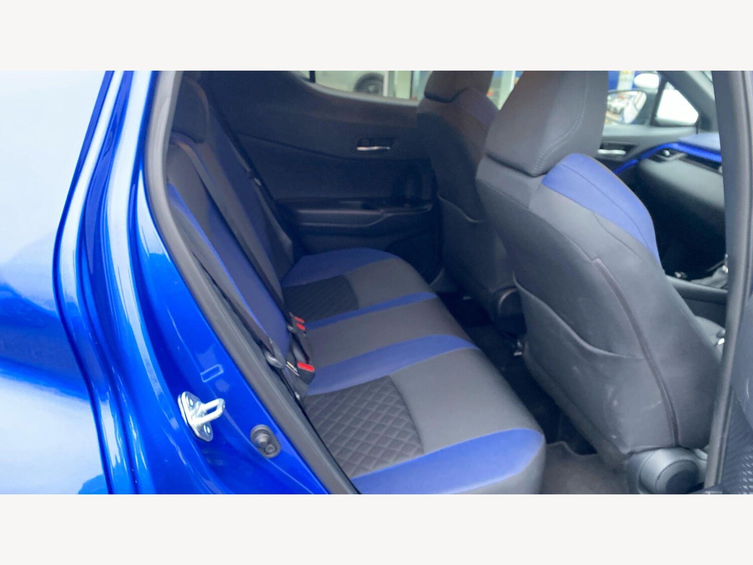 Used Toyota C-HR 2021 for sale - 77768930: Photo 14