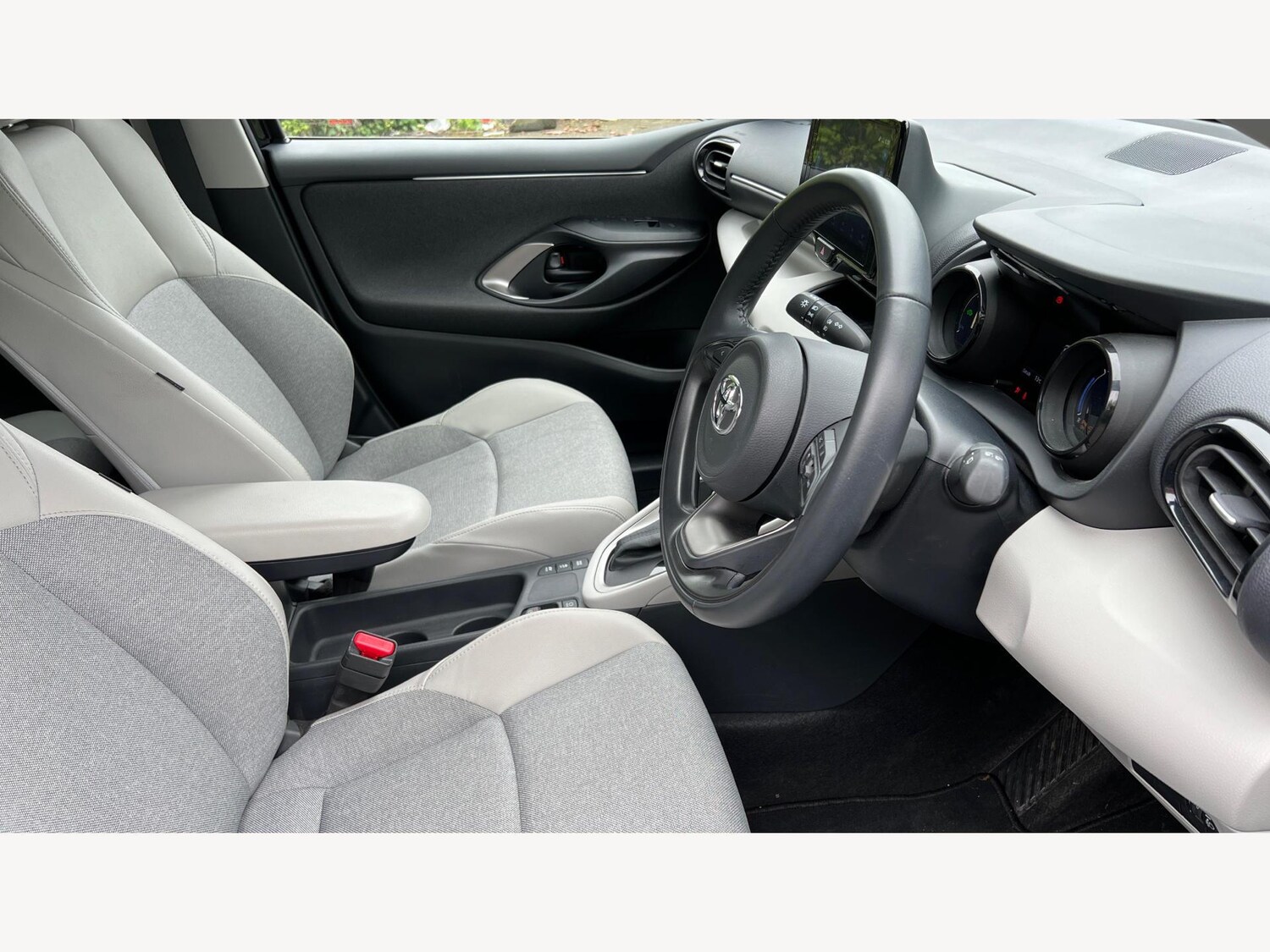 Used Toyota Yaris 2022 for sale - 76512285: Photo 13