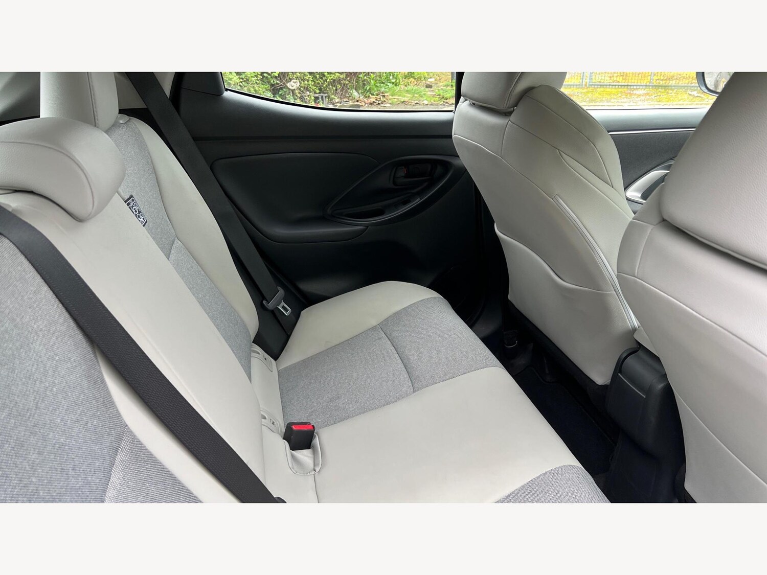 Used Toyota Yaris 2022 for sale - 76512285: Photo 14