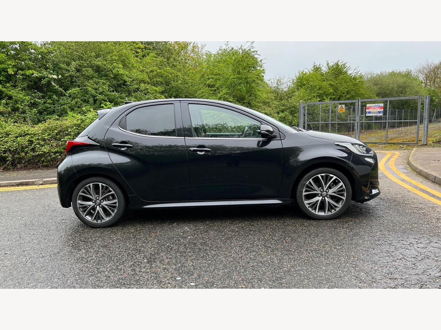 Used Toyota Yaris 2022 for sale - 76512285: Photo 18
