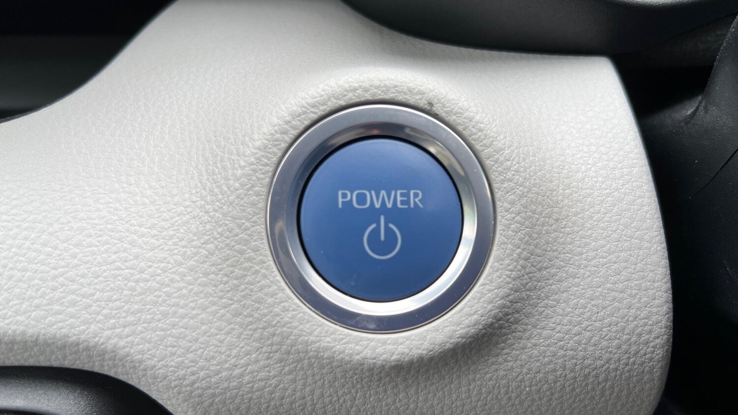 Used Toyota Yaris 2022 for sale - 76512285: Photo 40