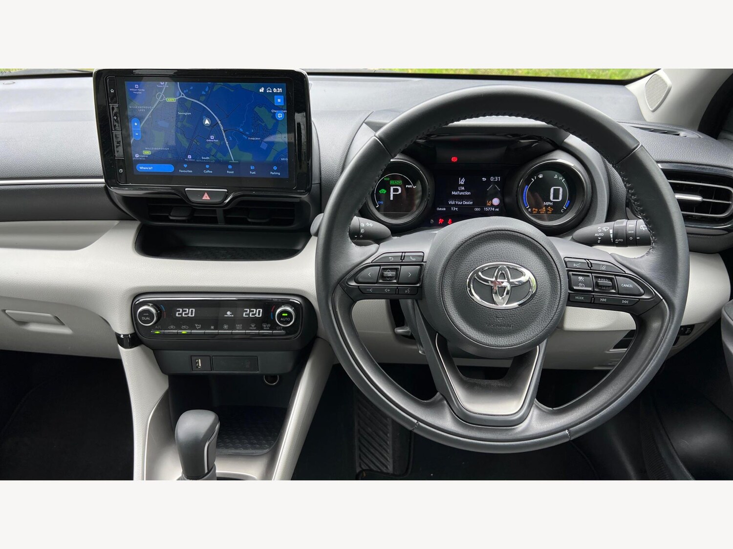 Used Toyota Yaris 2022 for sale - 76512285: Photo 8