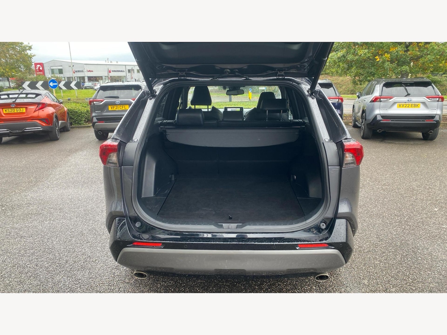 Used Toyota RAV4 2019 for sale - 76108795: Photo 16