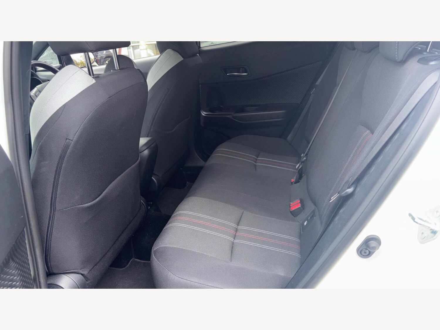 Used Toyota C-HR 2021 for sale - 76325994: Photo 15