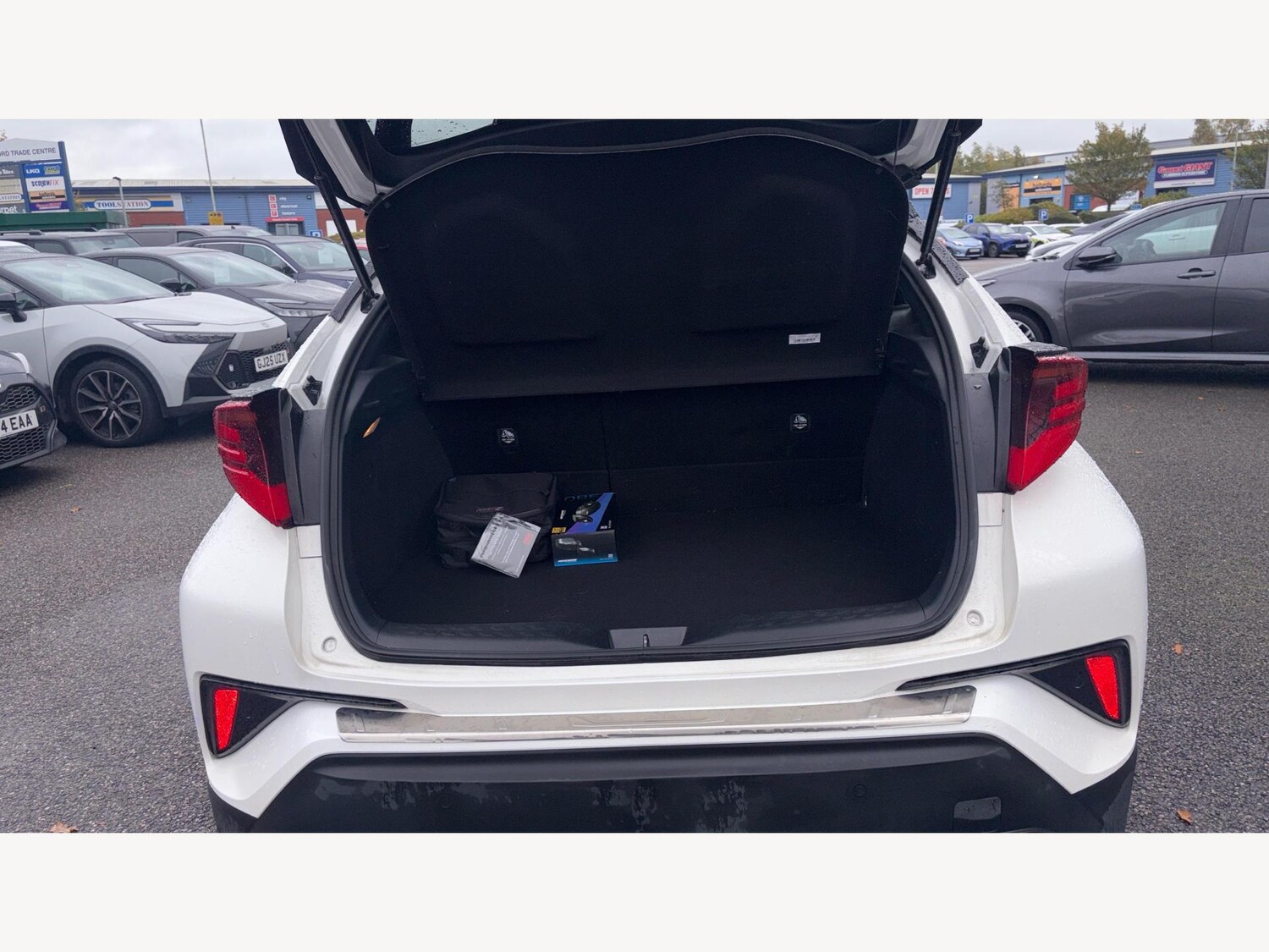 Used Toyota C-HR 2021 for sale - 76325994: Photo 16