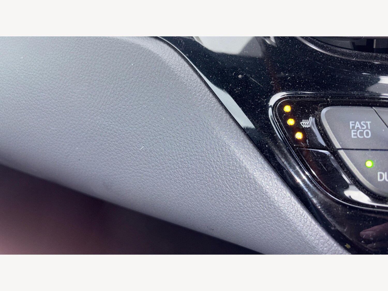 Used Toyota C-HR 2021 for sale - 76325994: Photo 22