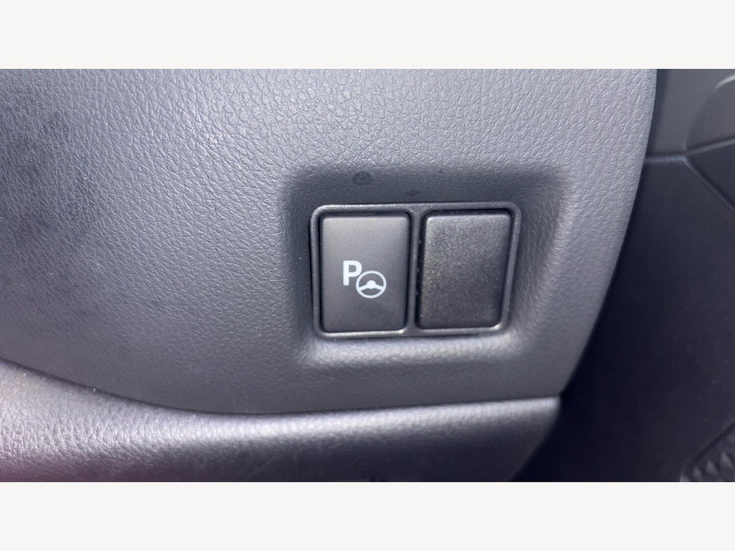 Used Toyota C-HR 2021 for sale - 76325994: Photo 30