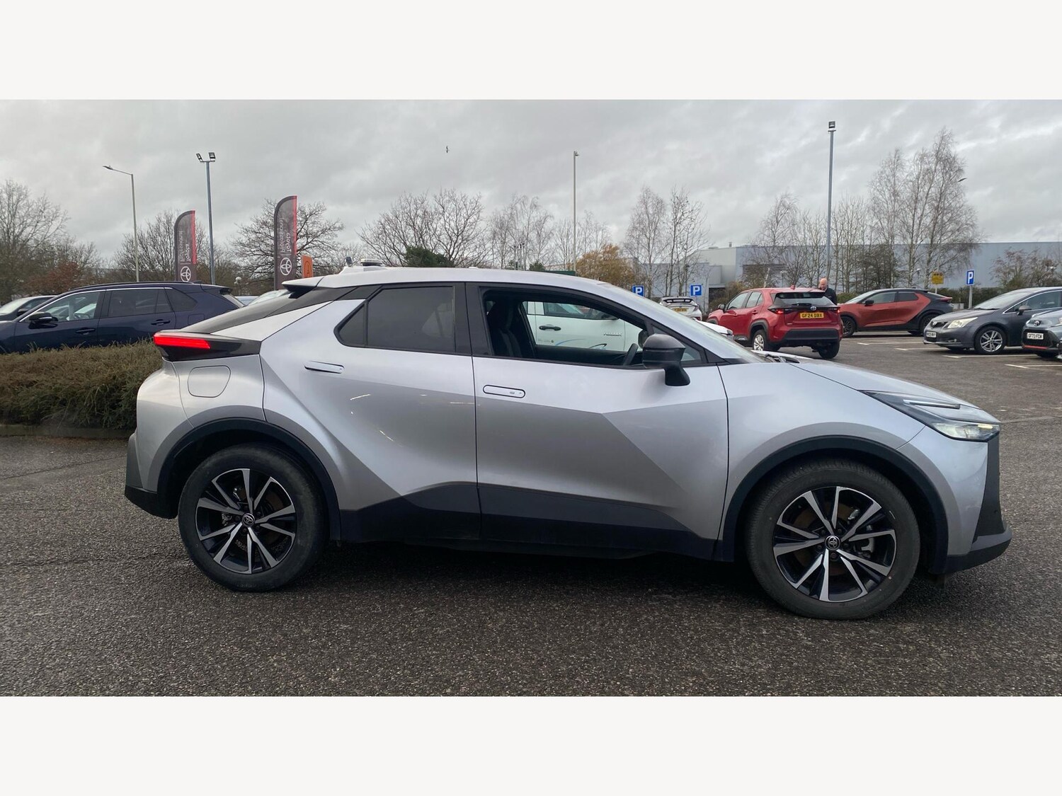 Used Toyota C-HR 2024 for sale - 77330356: Photo 18