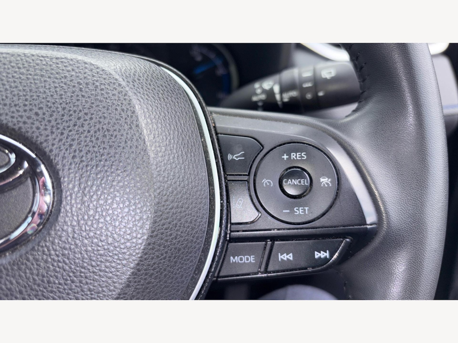 Used Toyota RAV4 2021 for sale - 76633005: Photo 27