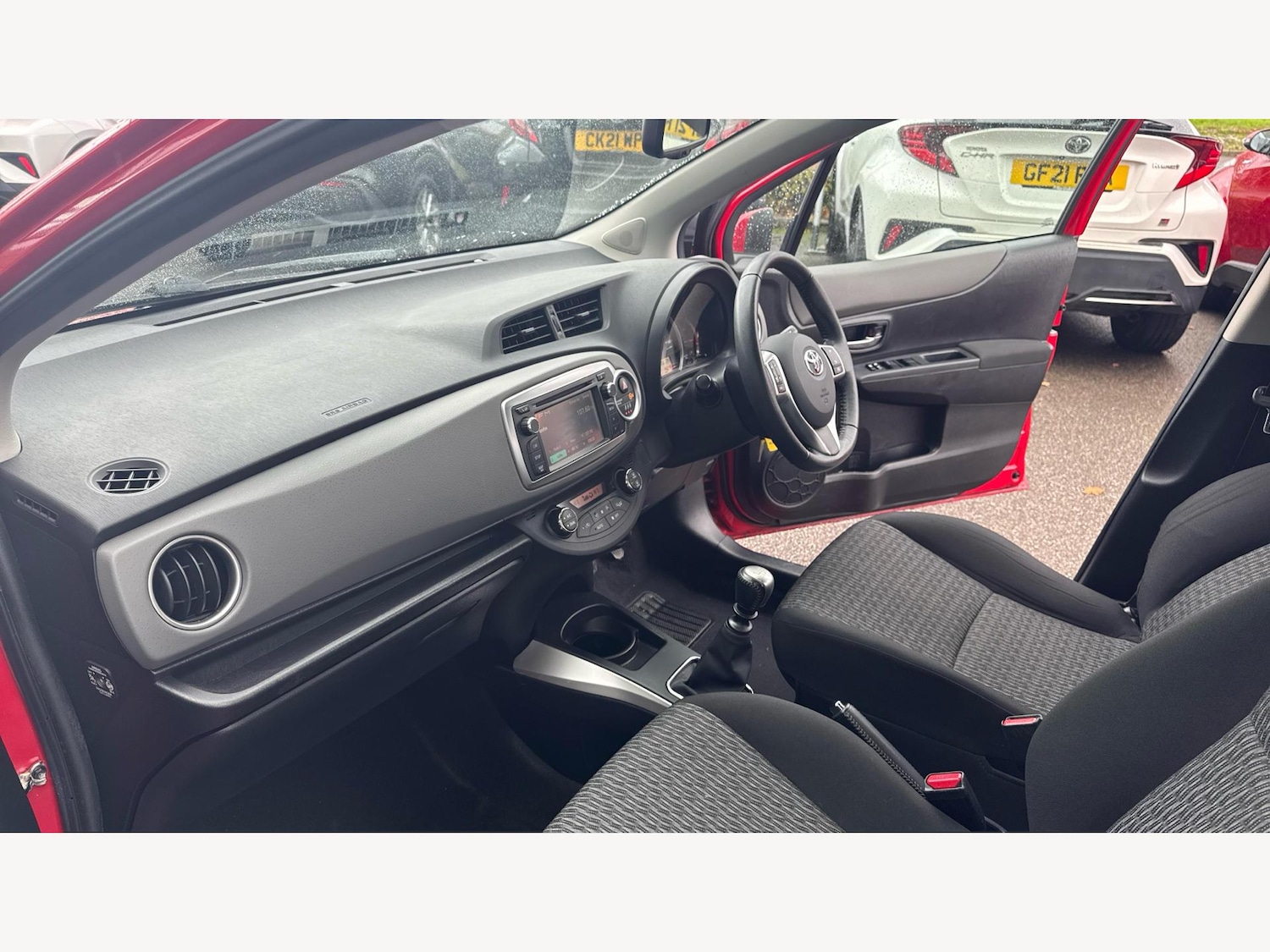 Used Toyota Yaris 2014 for sale - 76912740: Photo 12