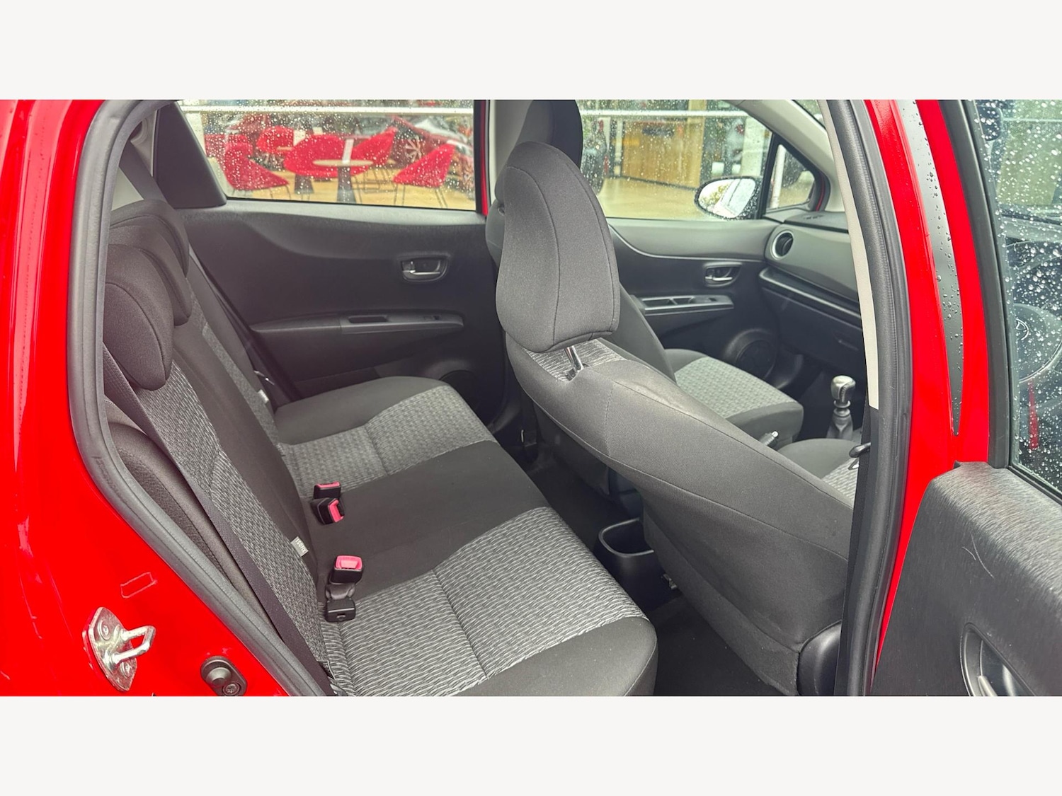Used Toyota Yaris 2014 for sale - 76912740: Photo 14