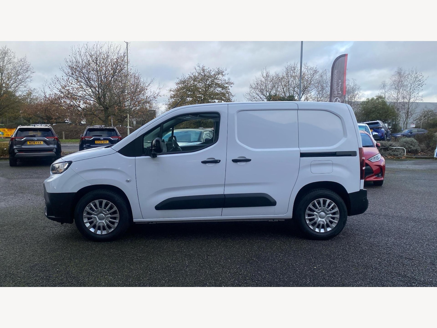 Used Toyota ProAce 2024 for sale - 77753867: Photo 19