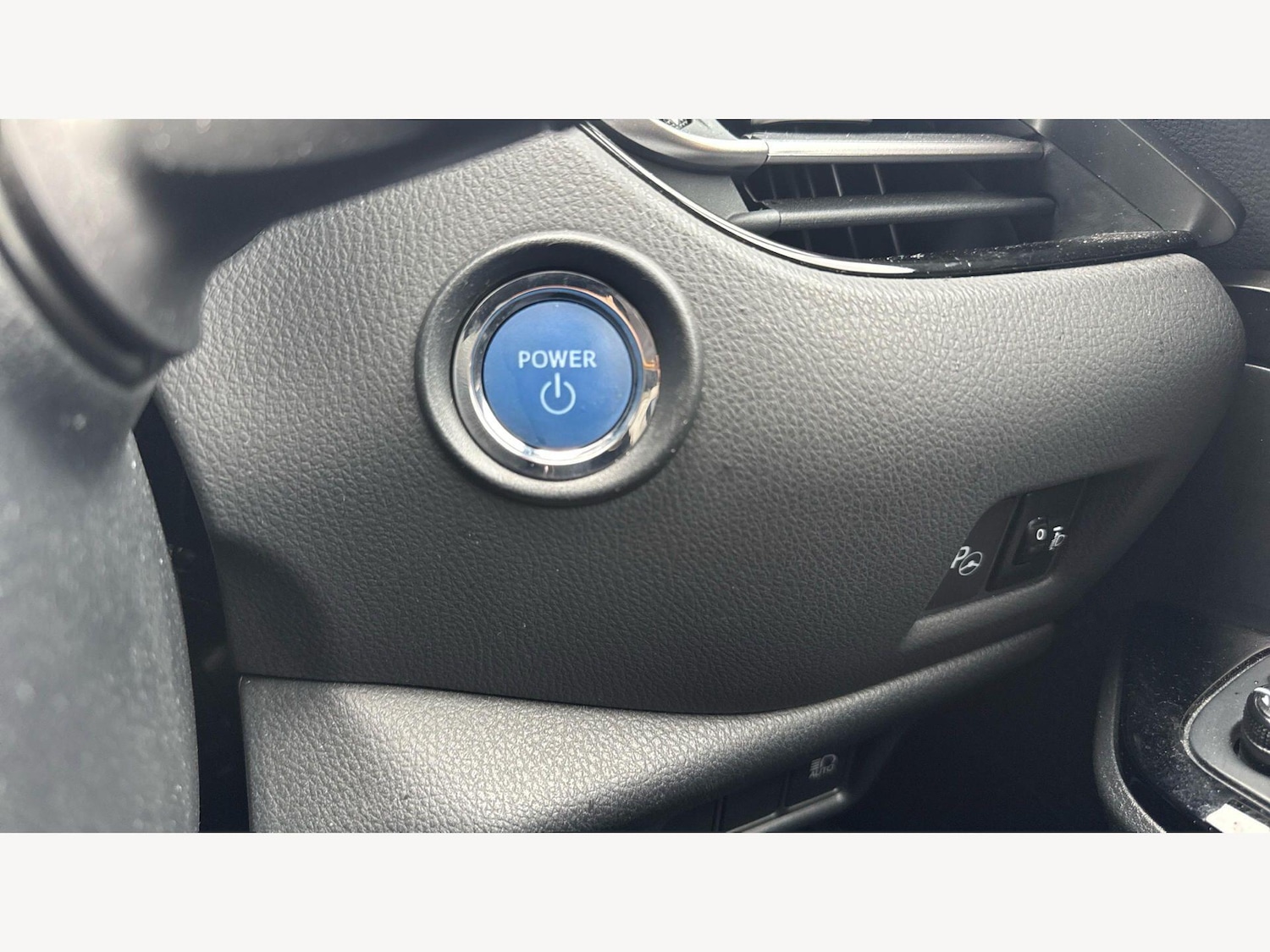 Used Toyota C-HR 2022 for sale - 77838435: Photo 25