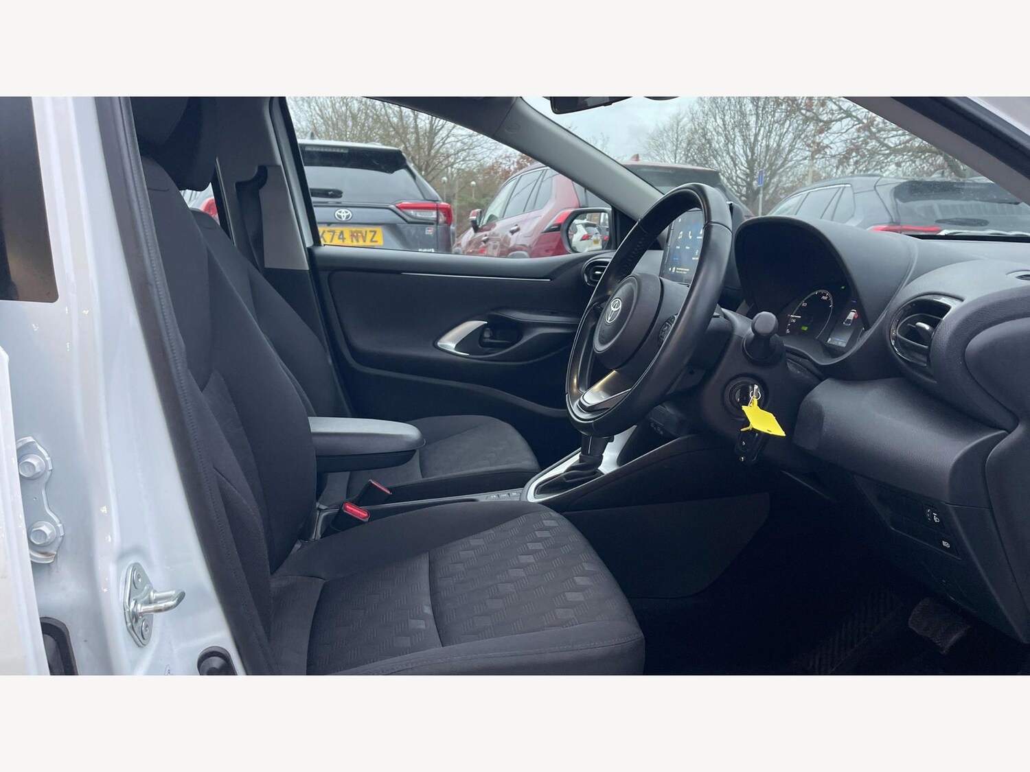 Used Toyota Yaris 2024 for sale - 77253639: Photo 13