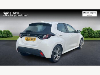 Used Toyota Yaris 2024 for sale - 77253639: Photo