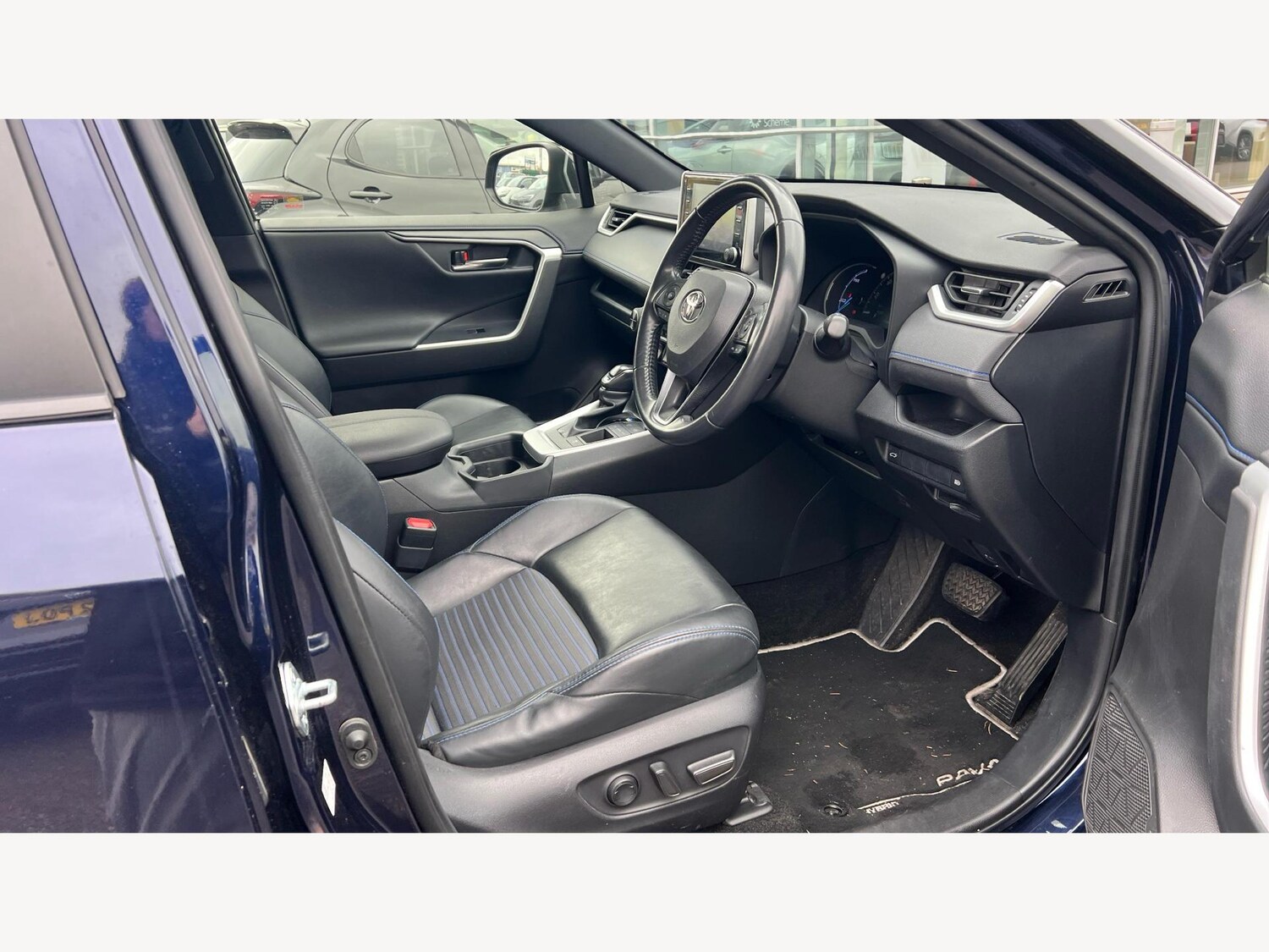 Used Toyota RAV4 2020 for sale - 76607441: Photo 13