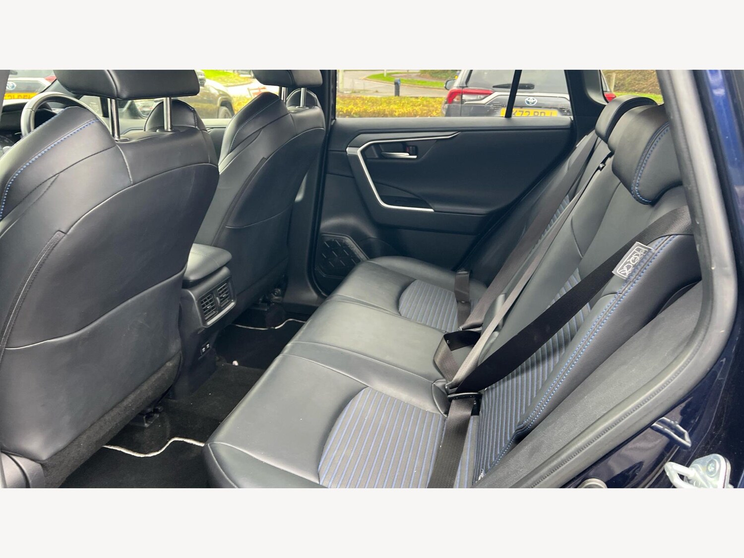 Used Toyota RAV4 2020 for sale - 76607441: Photo 15