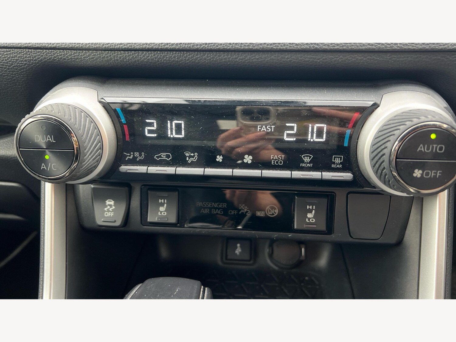 Used Toyota RAV4 2020 for sale - 76607441: Photo 22