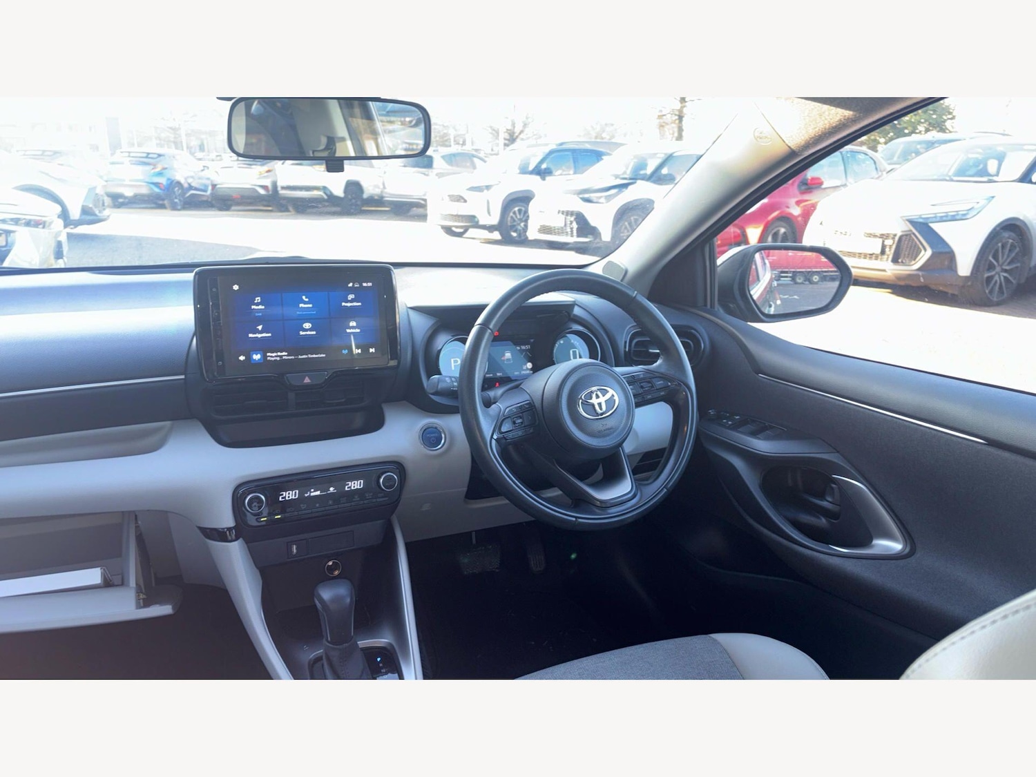 Used Toyota Yaris 2023 for sale - 77839968: Photo 7