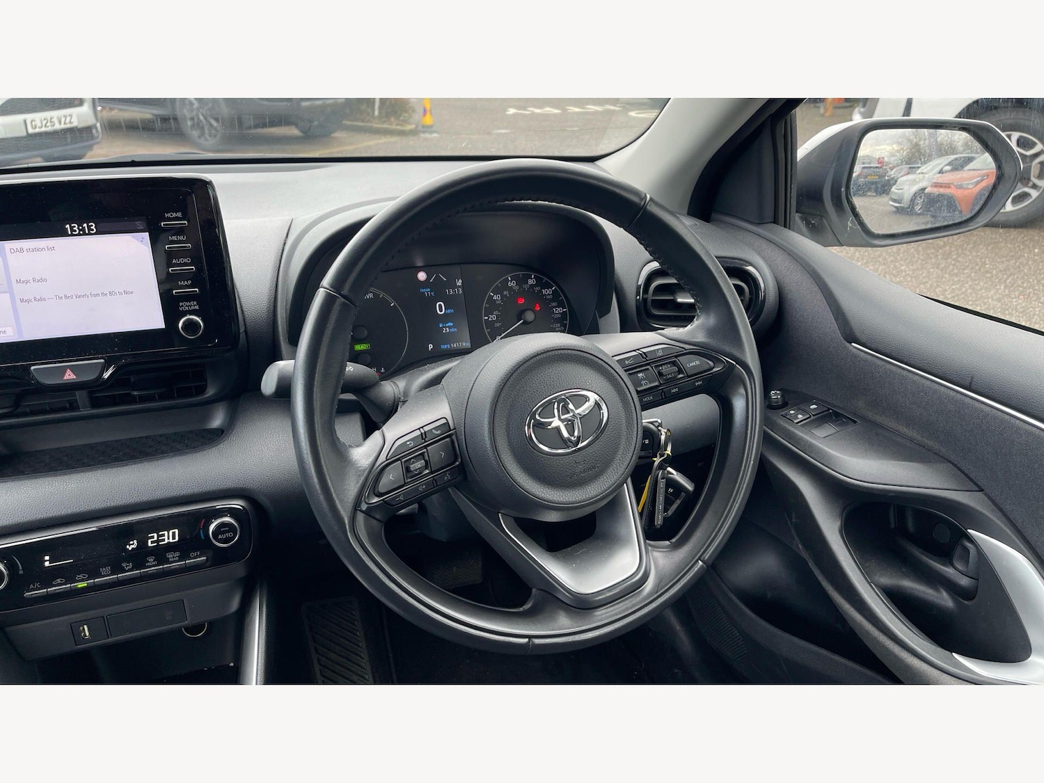 Used Toyota Yaris for sale - 78086350: Photo 10