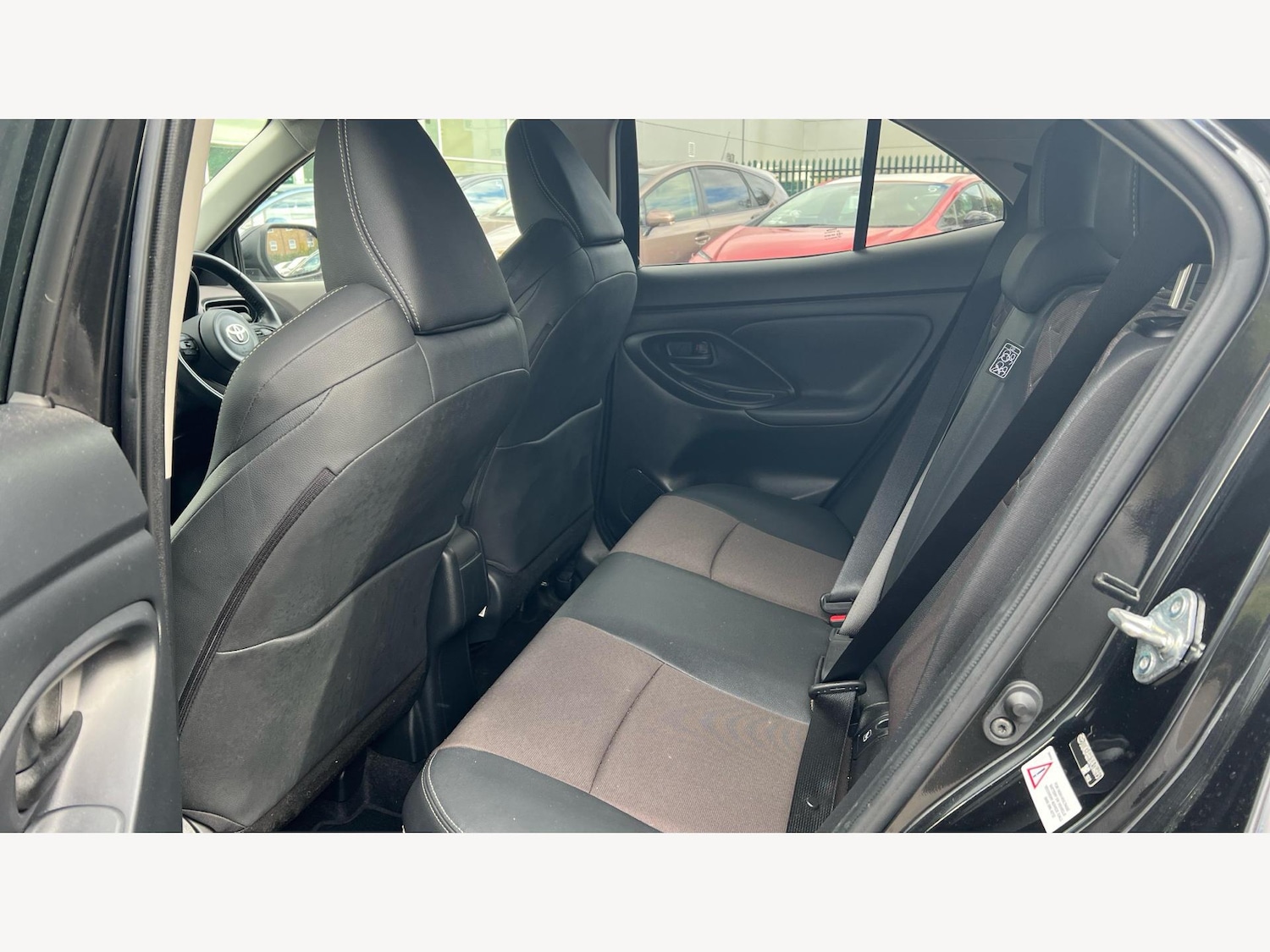 Used Toyota Yaris Cross 2024 for sale - 76485763: Photo 15