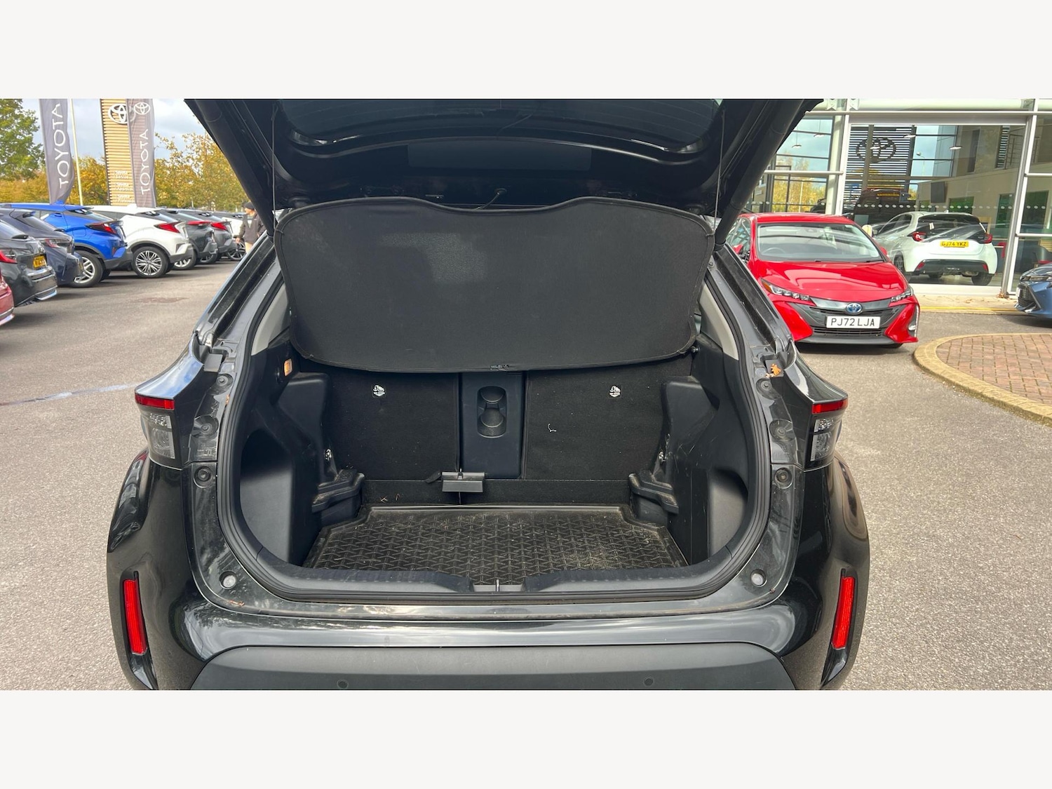 Used Toyota Yaris Cross 2024 for sale - 76485763: Photo 16