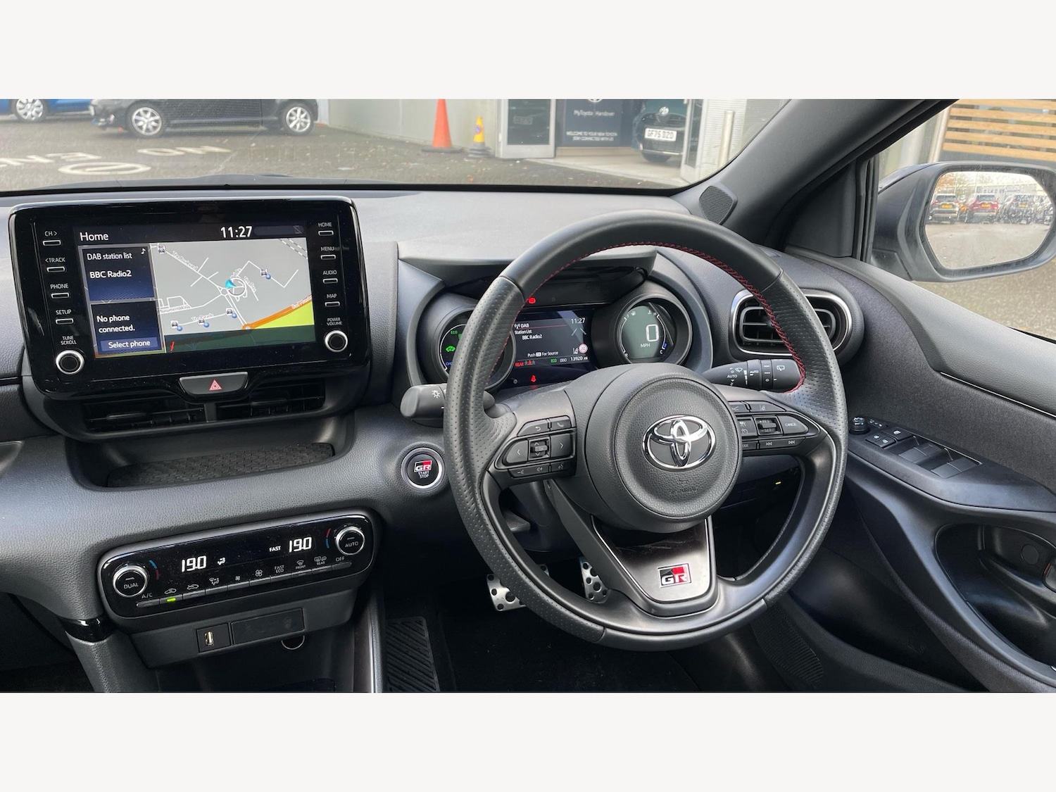 Used Toyota Yaris 2023 for sale - 76898279: Photo 8