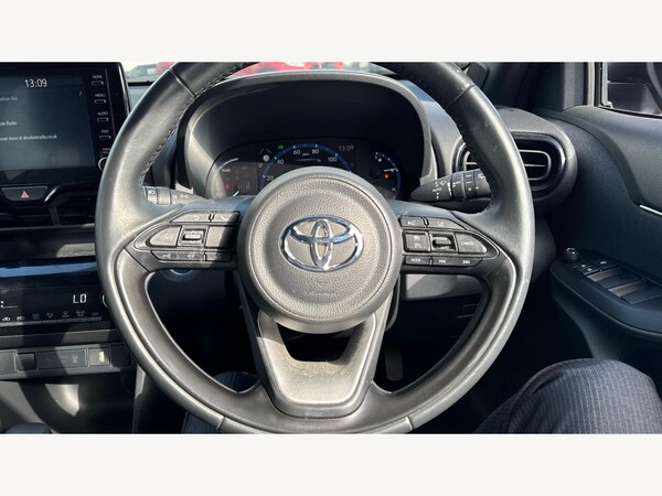 Used Toyota Yaris Cross 2023 for sale - 76270053: Photo 10