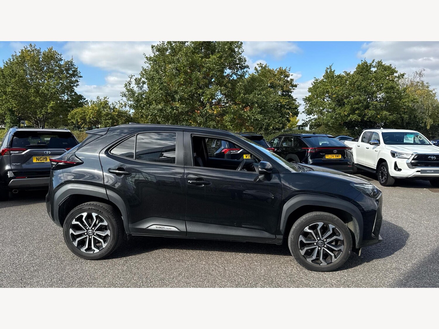 Used Toyota Yaris Cross 2023 for sale - 76270053: Photo 18