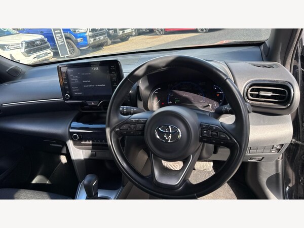 Used Toyota Yaris Cross 2023 for sale - 76270053: Photo 7