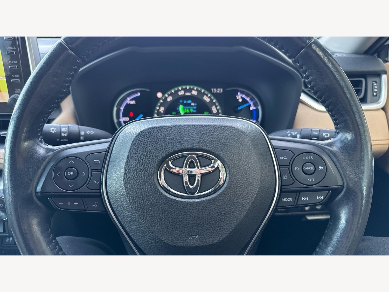 Used Toyota RAV4 2019 for sale - 77330924: Photo 10