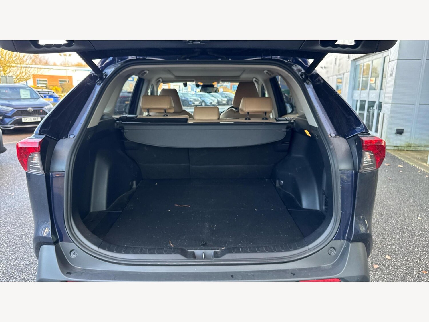 Used Toyota RAV4 2019 for sale - 77330924: Photo 16