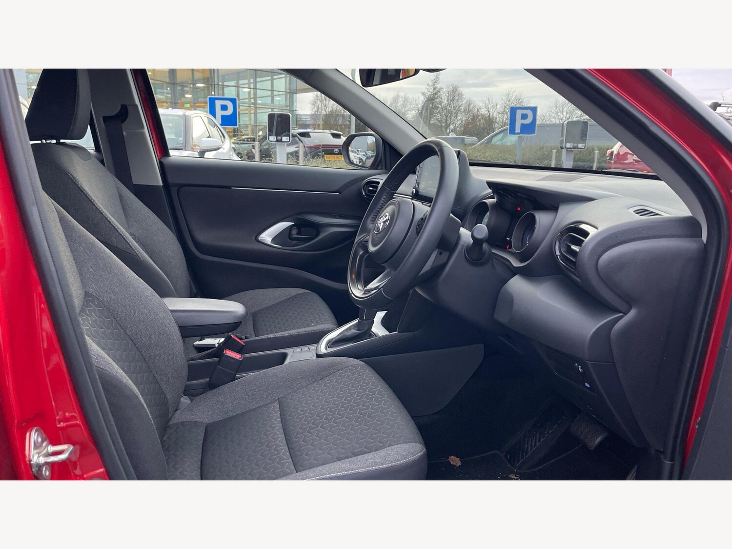 Used Toyota Yaris Cross for sale - 77214799: Photo 13