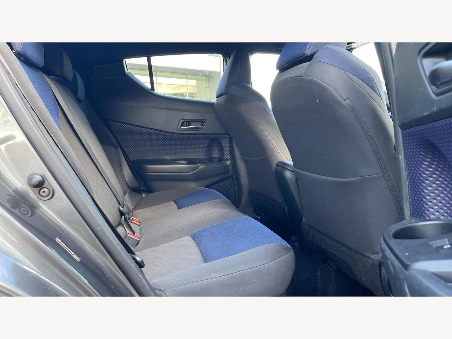 Used Toyota C-HR 2018 for sale - 77345493: Photo 14