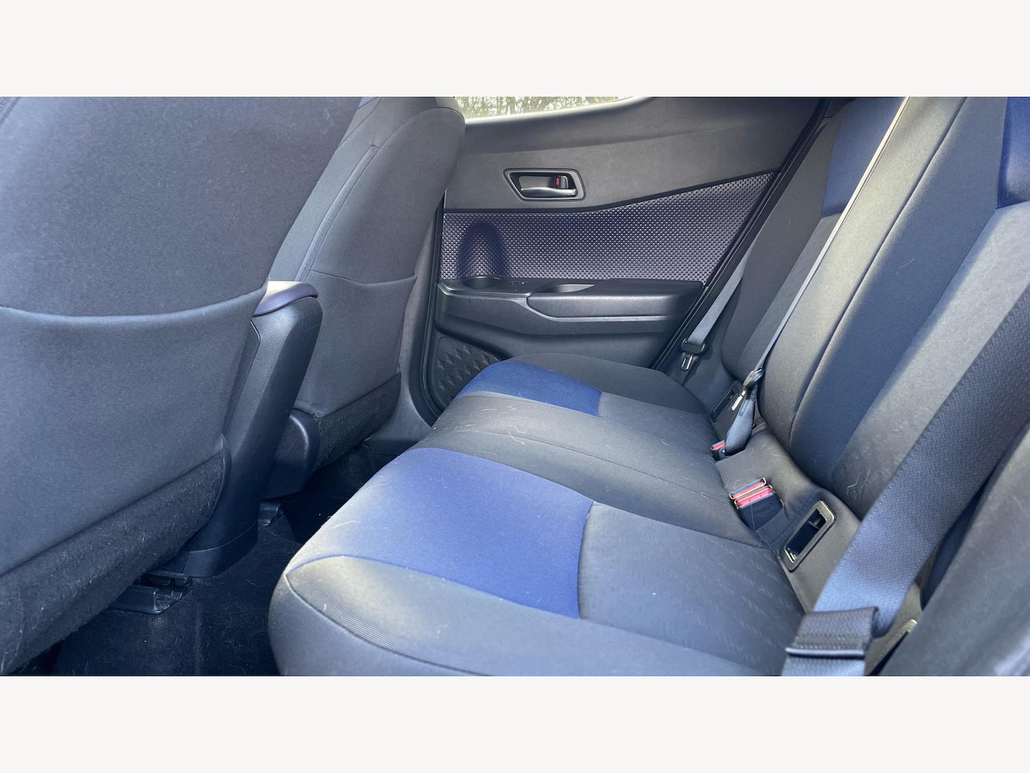 Used Toyota C-HR 2018 for sale - 77345493: Photo 15