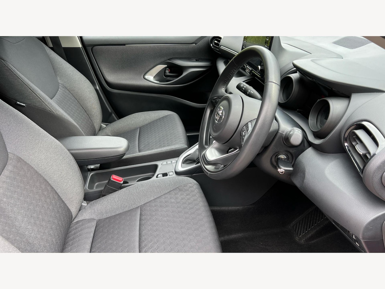 Used Toyota Yaris for sale - 77175094: Photo 13