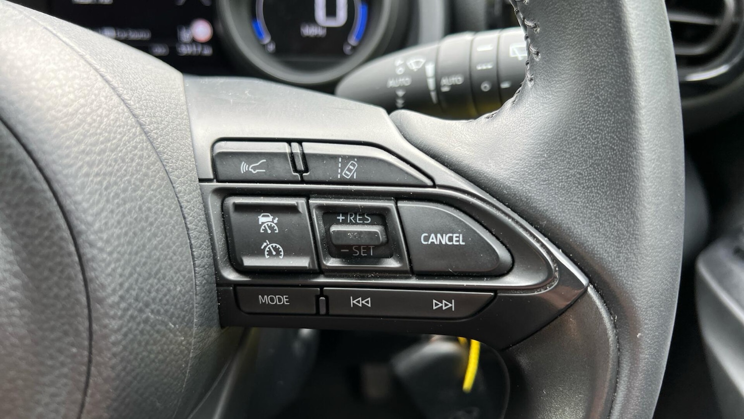 Used Toyota Yaris for sale - 77175094: Photo 36