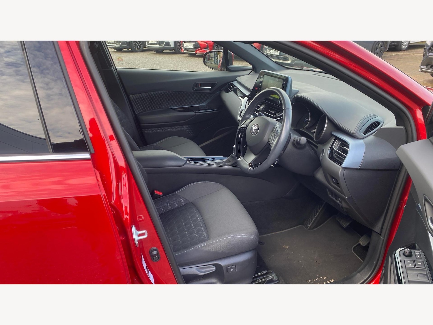 Used Toyota C-HR 2021 for sale - 76612919: Photo 13