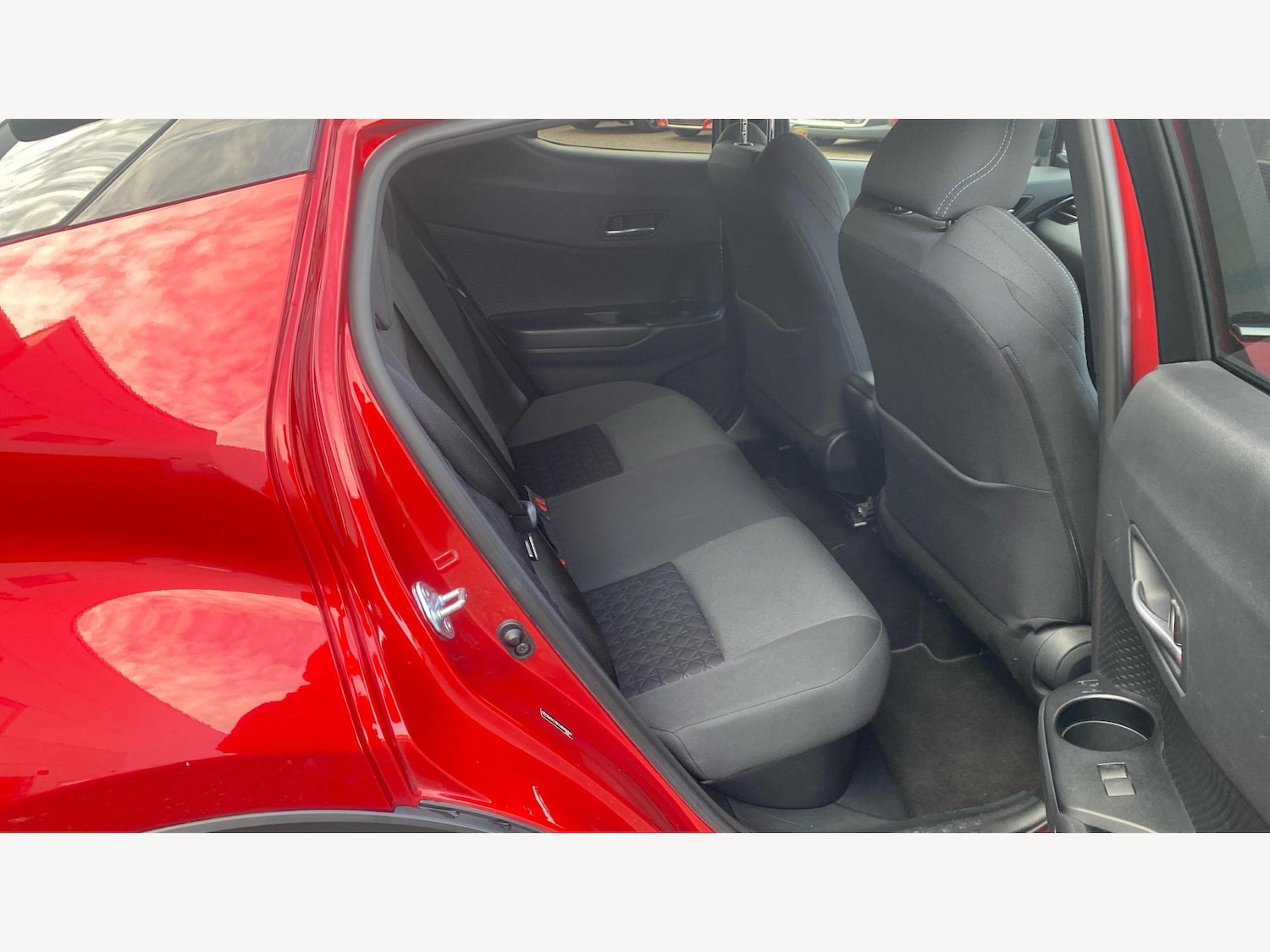 Used Toyota C-HR 2021 for sale - 76612919: Photo 14
