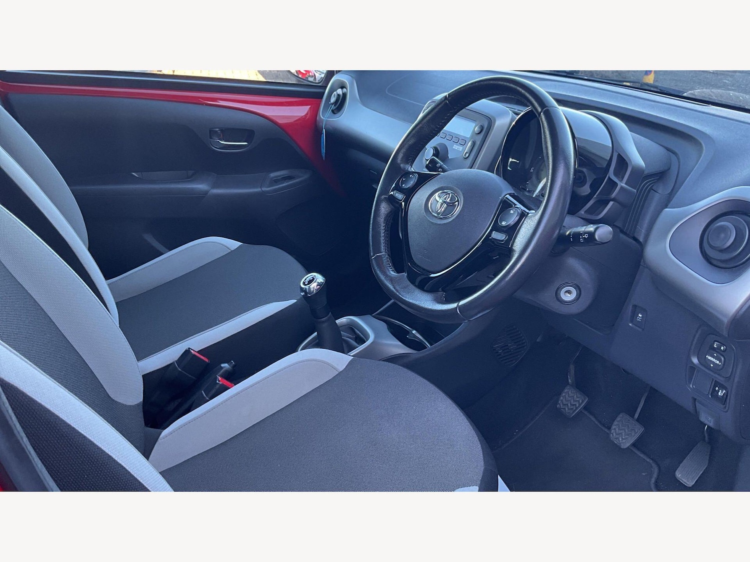 Used Toyota AYGO for sale - 77940668: Photo 13