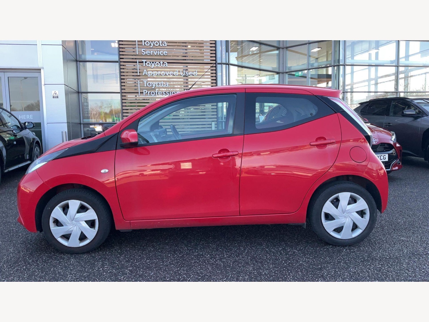 Used Toyota AYGO for sale - 77940668: Photo 19