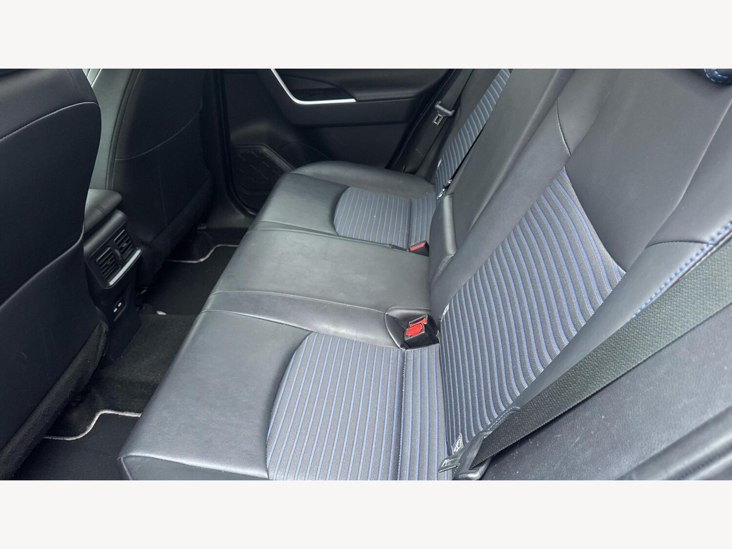 Used Toyota RAV4 2021 for sale - 77230412: Photo 25