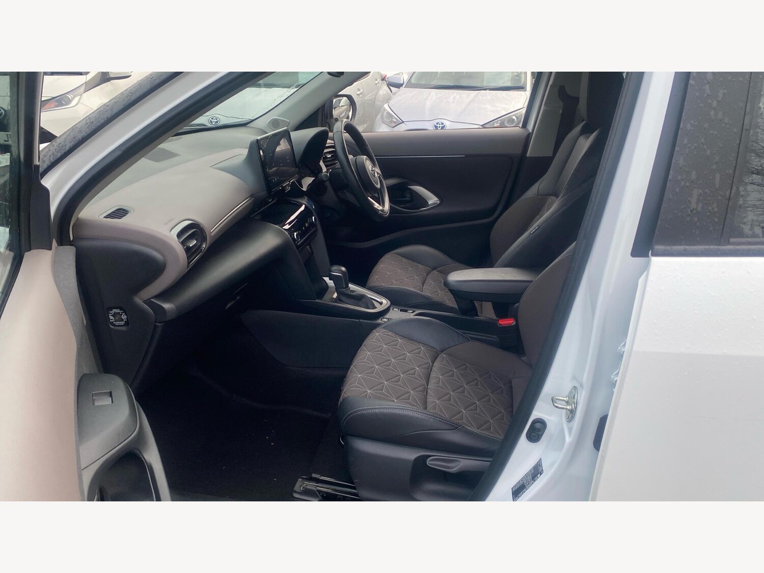 Used Toyota Yaris Cross for sale - 77537450: Photo 12